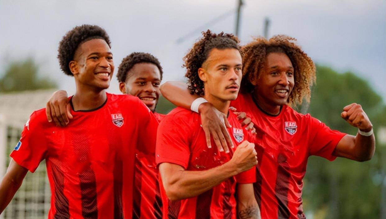 kaiyun app-集结日法国杯焦点战，本菲卡调整名单，媒体盛赞，更衣室氛围转暖-kaiyun app