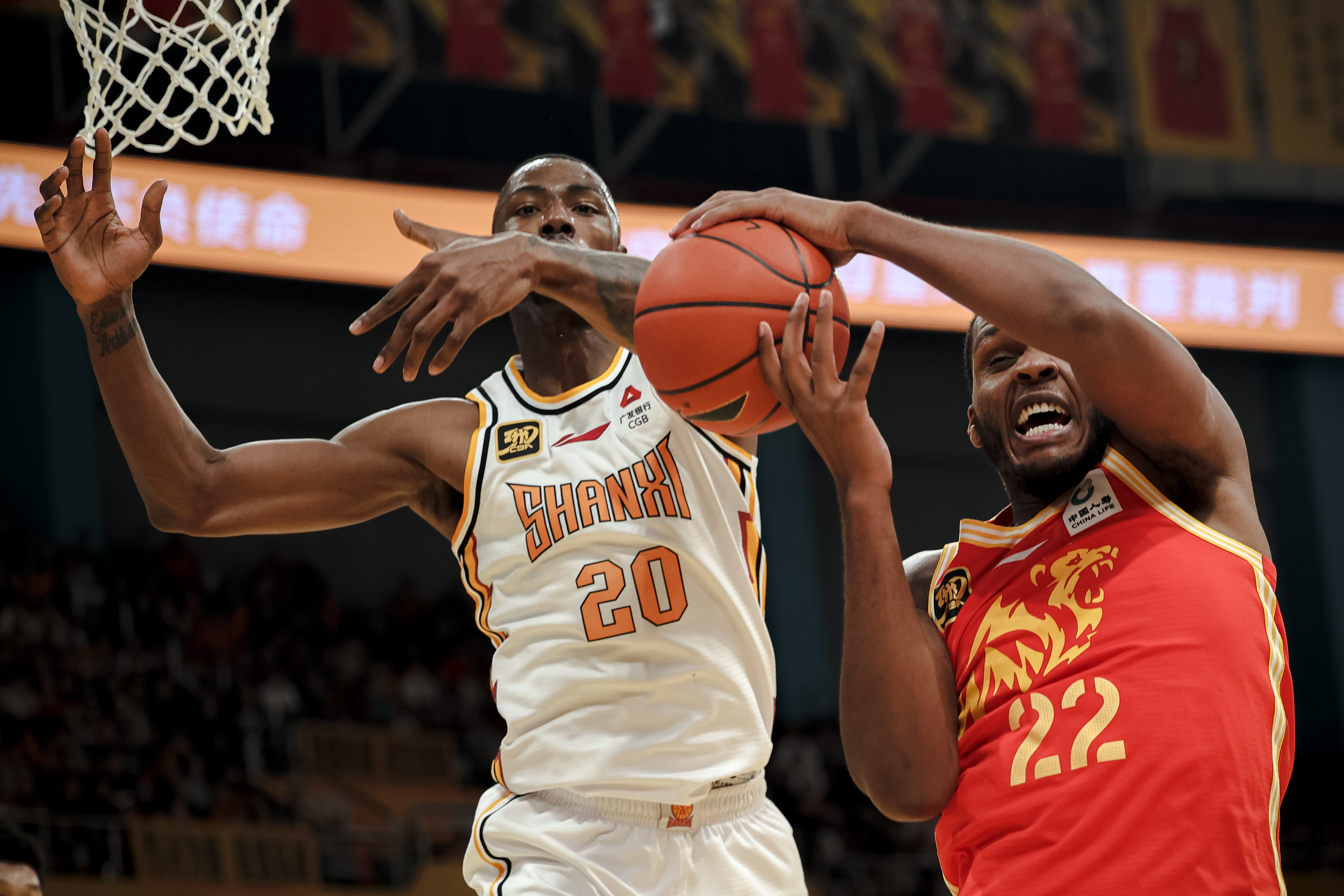 开云app-关于波士顿凯尔特人迎CBA常规赛关键赛，赛前战术微调，质疑声仍在，数据趋势出现新变化的信息-开云app